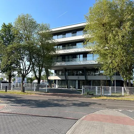 Baltic Marina Z Garazem Kolobrzeg